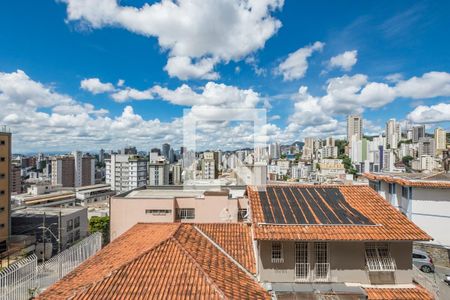 Apartamento à venda com 250m², 4 quartos e 2 vagas Apartamento à venda com 250m², 4 quartos e 2 vagasSala 2