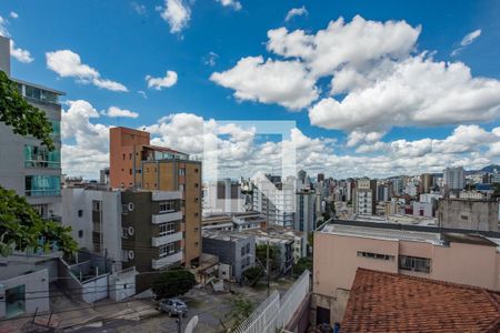 Apartamento à venda com 250m², 4 quartos e 2 vagas Apartamento à venda com 250m², 4 quartos e 2 vagasVaranda dos Quartos