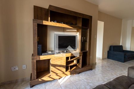 Detalhe da sala de apartamento para alugar com 1 quarto, 57m² em Canto do Forte, Praia Grande