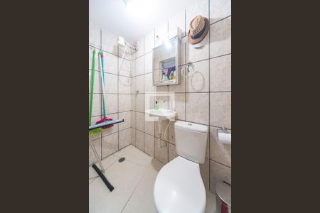 Casa à venda com 252m², 3 quartos e 4 vagasBanheiro de Serviço