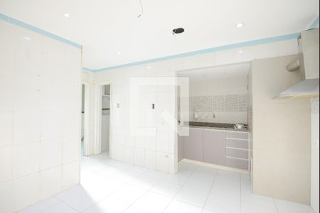 Apartamento à venda com 73m², 2 quartos e sem vagaCozinha