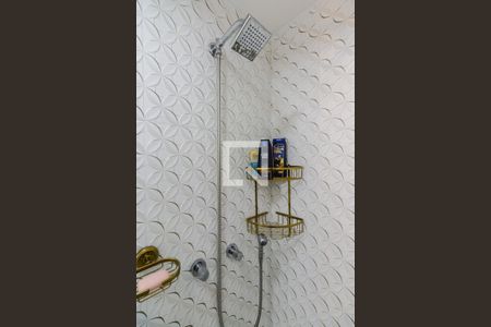 Apartamento à venda com 62m², 3 quartos e 2 vagasQuarto 2 Chuveiro