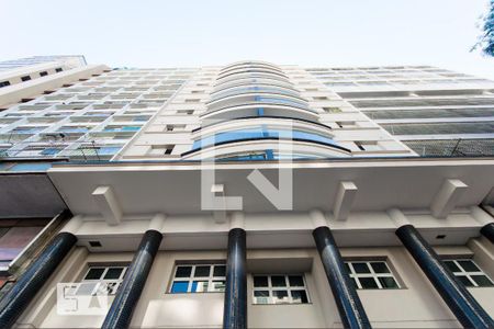 Studio à venda com 33m², 1 quarto e sem vaga Studio à venda com 33m², 1 quarto e sem vagaFachada