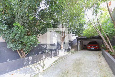 Casa à venda com 170m², 3 quartos e 2 vagas Casa à venda com 170m², 3 quartos e 2 vagasGaragem