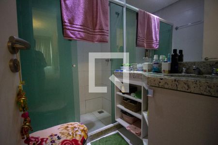 Apartamento à venda com 210m², 3 quartos e 2 vagasBanheiro da Suíte 1
