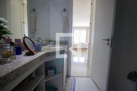 Apartamento à venda com 210m², 3 quartos e 2 vagasBanheiro da Suíte 3