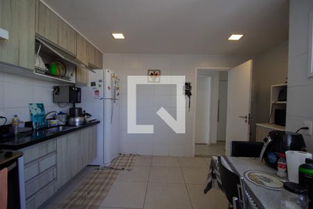 Apartamento à venda com 210m², 3 quartos e 2 vagasCozinha e Área de Serviço