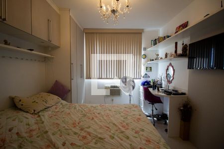 Apartamento à venda com 210m², 3 quartos e 2 vagasSuíte 1