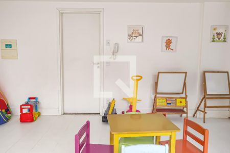 Apartamento à venda com 130m², 3 quartos e 2 vagas Apartamento à venda com 130m², 3 quartos e 2 vagasinfantil