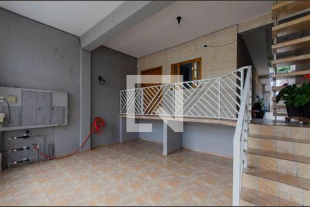 Casa à venda com 360m², 6 quartos e 2 vagas Casa à venda com 360m², 6 quartos e 2 vagasGaragem