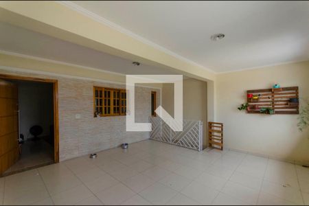Casa à venda com 360m², 6 quartos e 2 vagas Casa à venda com 360m², 6 quartos e 2 vagasCasa 2 Varanda Sala