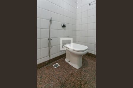 Apartamento à venda com 146m², 4 quartos e sem vaga Apartamento à venda com 146m², 4 quartos e sem vagaBanheiro