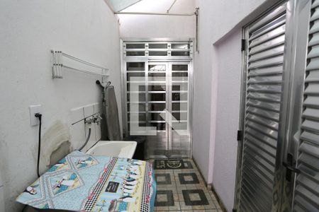 Casa à venda com 80m², 3 quartos e 1 vagaÁrea de Serviço