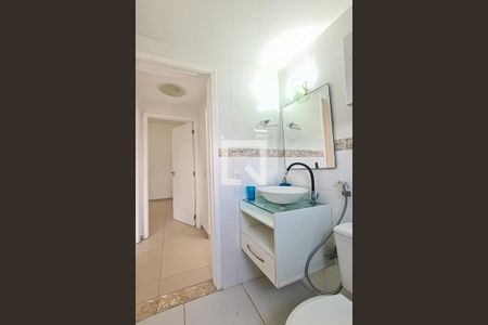 Apartamento à venda com 54m², 2 quartos e 1 vaga Apartamento à venda com 54m², 2 quartos e 1 vagaBanheiro