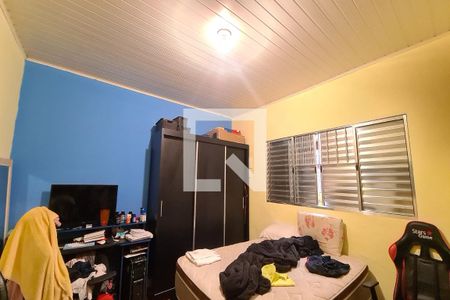 Casa à venda com 212m², 5 quartos e 3 vagas Casa à venda com 212m², 5 quartos e 3 vagasQuarto 2