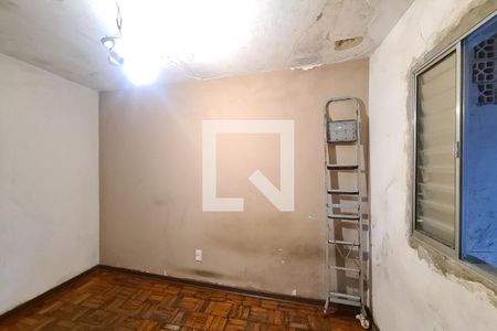 Casa à venda com 212m², 5 quartos e 3 vagas Casa à venda com 212m², 5 quartos e 3 vagasQuarto 5