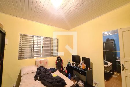 Casa à venda com 212m², 5 quartos e 3 vagas Casa à venda com 212m², 5 quartos e 3 vagasQuarto 2