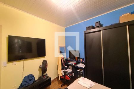 Casa à venda com 212m², 5 quartos e 3 vagas Casa à venda com 212m², 5 quartos e 3 vagasQuarto 2