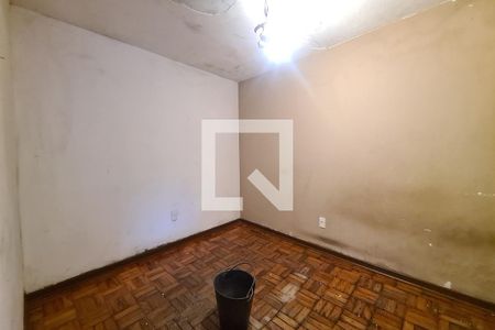 Casa à venda com 212m², 5 quartos e 3 vagas Casa à venda com 212m², 5 quartos e 3 vagasQuarto 5