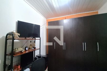 Casa à venda com 212m², 5 quartos e 3 vagas Casa à venda com 212m², 5 quartos e 3 vagasQuarto 3