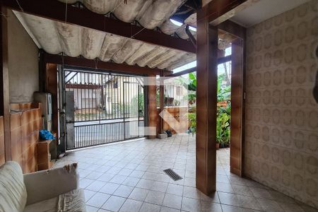 Casa à venda com 212m², 5 quartos e 3 vagas Casa à venda com 212m², 5 quartos e 3 vagasÁrea comum