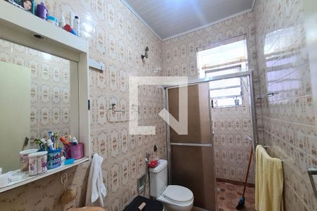 Casa à venda com 212m², 5 quartos e 3 vagas Casa à venda com 212m², 5 quartos e 3 vagasBanheiro 2