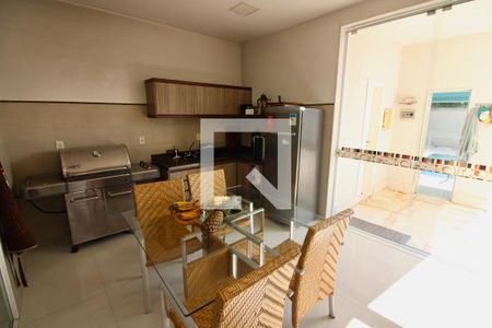 Casa à venda com 560m², 7 quartos e sem vaga Casa à venda com 560m², 7 quartos e sem vagaEspaço Gourmet