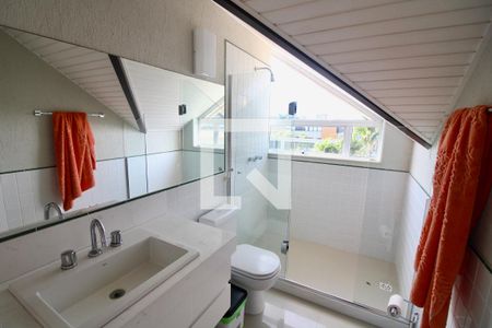 Casa à venda com 560m², 7 quartos e sem vaga Casa à venda com 560m², 7 quartos e sem vagaBanheiro