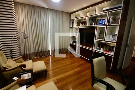 Casa à venda com 560m², 7 quartos e sem vaga Casa à venda com 560m², 7 quartos e sem vagaSuíte 1