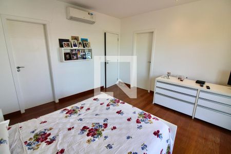 Casa à venda com 560m², 7 quartos e sem vaga Casa à venda com 560m², 7 quartos e sem vagaSuíte 3