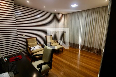 Casa à venda com 560m², 7 quartos e sem vaga Casa à venda com 560m², 7 quartos e sem vagaSuíte 1