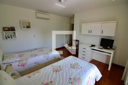 Casa à venda com 560m², 7 quartos e sem vaga Casa à venda com 560m², 7 quartos e sem vagaSuíte 2