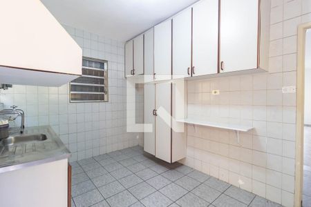 Casa à venda com 184m², 4 quartos e 2 vagas Casa à venda com 184m², 4 quartos e 2 vagasCozinha