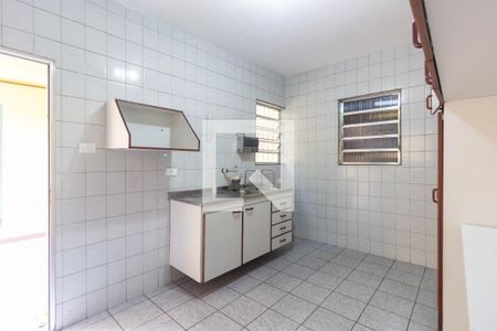 Casa à venda com 184m², 4 quartos e 2 vagas Casa à venda com 184m², 4 quartos e 2 vagasCozinha