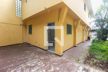 Casa à venda com 184m², 4 quartos e 2 vagas Casa à venda com 184m², 4 quartos e 2 vagasQuintal