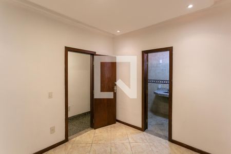 Apartamento à venda com 300m², 3 quartos e 1 vaga Apartamento à venda com 300m², 3 quartos e 1 vagaSuíte 2