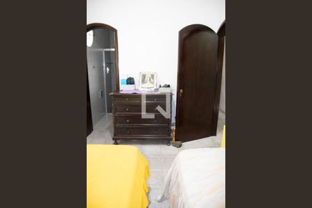 Casa à venda com 140m², 5 quartos e 3 vagas Casa à venda com 140m², 5 quartos e 3 vagasQuarto 3