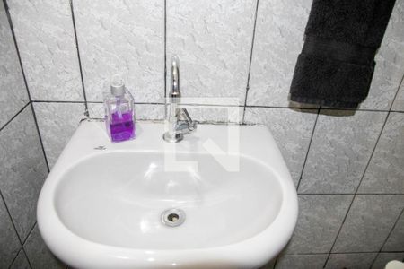 Casa à venda com 140m², 5 quartos e 3 vagas Casa à venda com 140m², 5 quartos e 3 vagasBanheiro 3