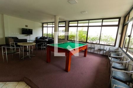 Apartamento à venda com 70m², 3 quartos e sem vagaÁrea comum - Sala de Jogos