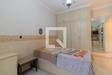 Apartamento à venda com 220m², 4 quartos e 3 vagas Apartamento à venda com 220m², 4 quartos e 3 vagasSuíte 2