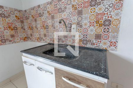 Cozinha/Sala de casa para alugar com 1 quarto, 40m² em Vila Brasilina, São Paulo