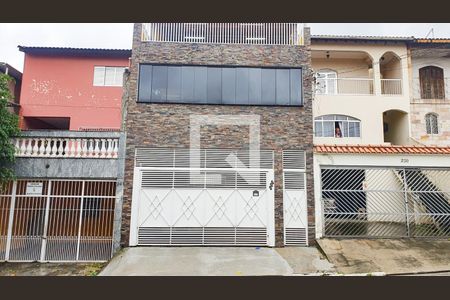 Casa à venda com 320m², 3 quartos e 2 vagasFachada