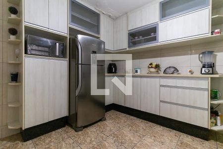 Casa à venda com 320m², 3 quartos e 2 vagasCozinha