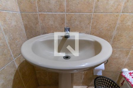 Casa à venda com 320m², 3 quartos e 2 vagasBanheiro 2 - Torneira