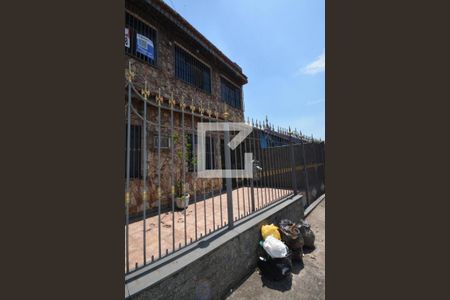 Casa de condomínio à venda com 300m², 5 quartos e 5 vagasFachada