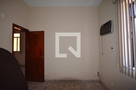 Casa de condomínio à venda com 300m², 5 quartos e 5 vagasQuarto  3