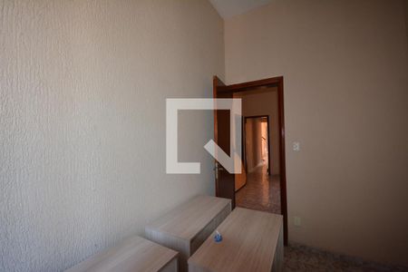 Casa de condomínio à venda com 300m², 5 quartos e 5 vagasQuarto 4