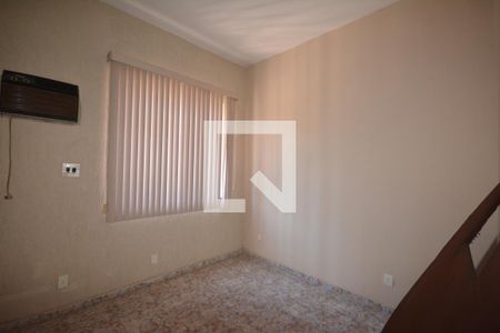 Casa de condomínio à venda com 300m², 5 quartos e 5 vagasQuarto 3