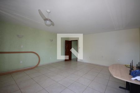 Casa de condomínio à venda com 300m², 5 quartos e 5 vagasSuite  2