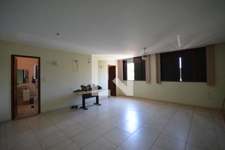 Casa de condomínio à venda com 300m², 5 quartos e 5 vagasSuite  2